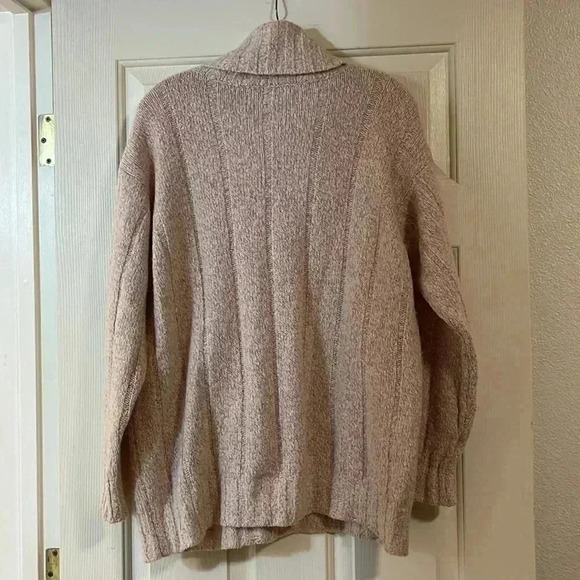 United Colors of Benetton Turtleneck - Picture 3 of 7